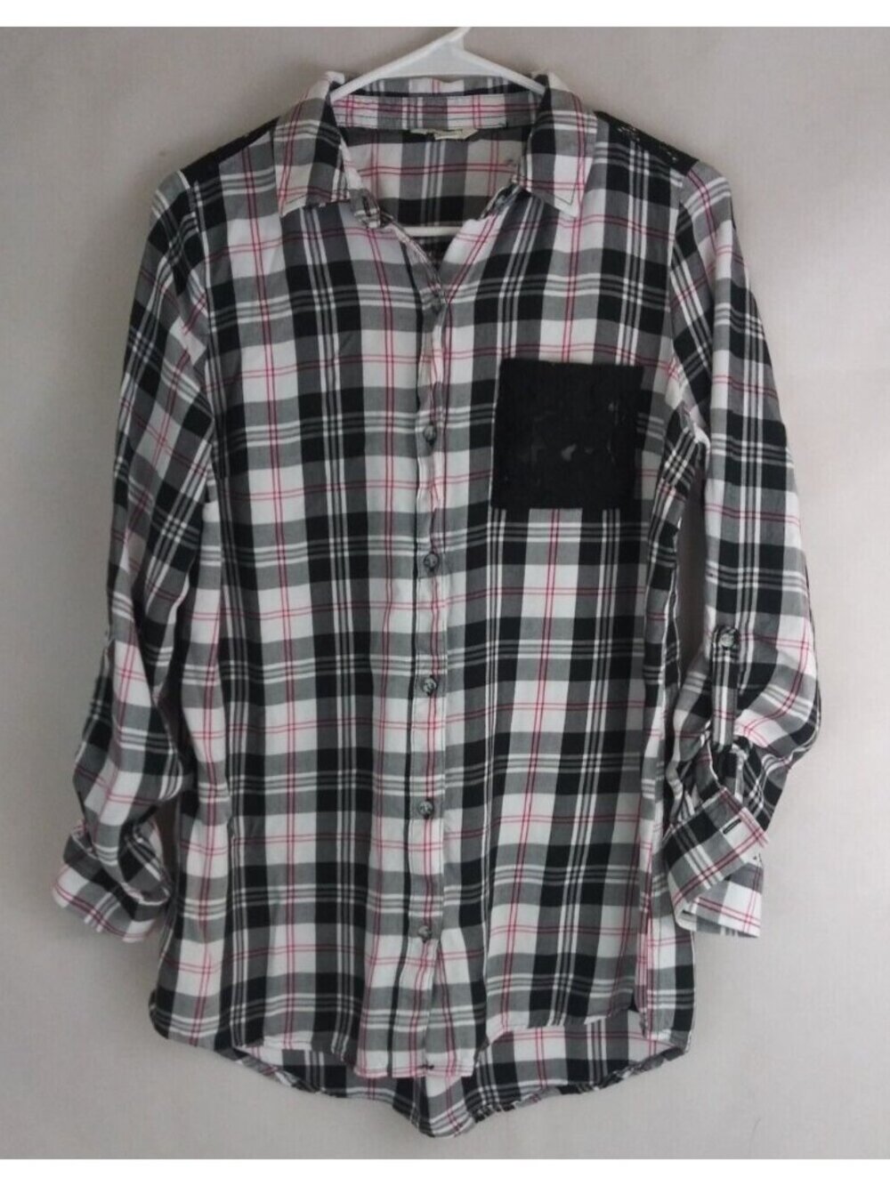 Est. 1946 Women's Plaid Button Up Shirt With Lace Floral Accents Size Medium